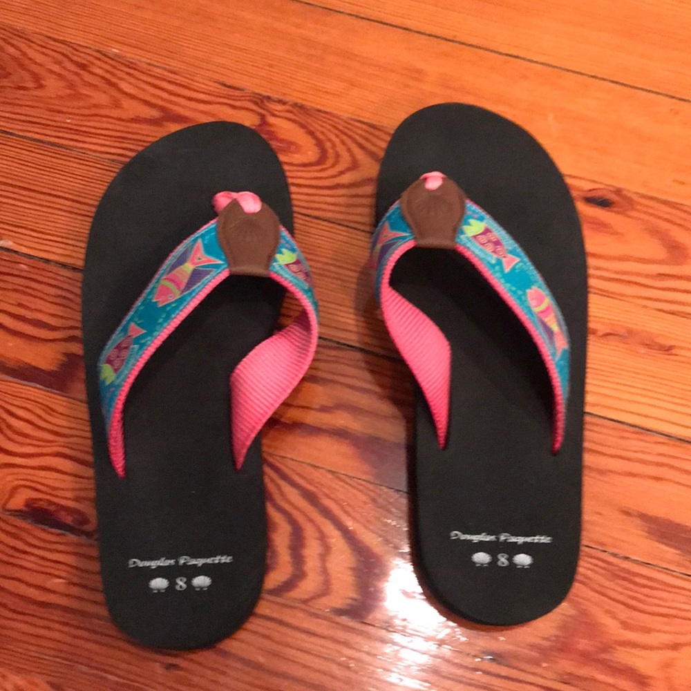 NWOT flip flops size 8